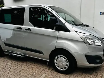 Gebraucht Ford Transit Custom 131 PS (96 kW) 2017 Silber Van / Kleinbus