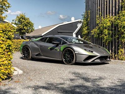 Grau Gebraucht 2022 Lamborghini Huracán | 392.700 €