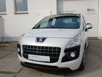 gebraucht Peugeot 3008 120 VTi Active,Klimaautomatik,Alufelgen,Allwetter