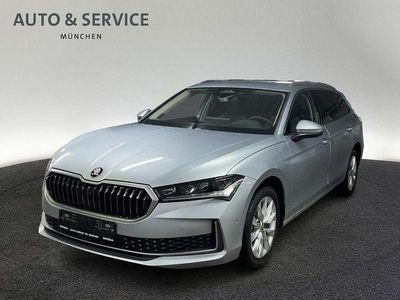 Gebraucht Skoda Superb Selection 150 PS (110 kW) 2025 Silber Kombi