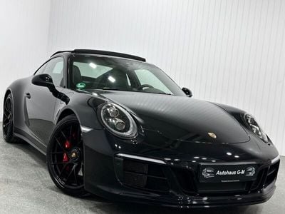 Porsche 911 Carrera 4 GTS