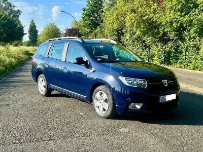 Gebraucht Dacia Logan MCV Lauréate 90 PS (66 kW) 2017 Blau Limousine
