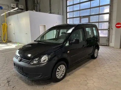 Gebraucht VW Caddy Team 75 PS (55 kW) 2015 Schwarz Van / Kleinbus