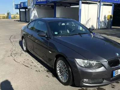 Gebraucht BMW 320 170 PS (125 kW) 2007 Grau Coupé