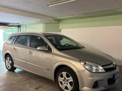 Gebraucht Opel Astra OPC 116 PS (85 kW) 2008 Gold Kombi