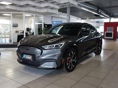 Grau Gebraucht 2023 Ford Mustang Mach-E Extended Range SUV | 35.972 € (Guter Preis)