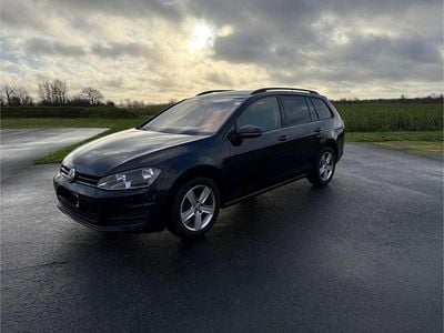 Gebraucht VW Golf VII Comfortline 110 PS (80 kW) 2015 Schwarz Kombi