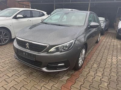 Gebraucht Peugeot 308 SW Active 131 PS (96 kW) 2019 Grau Kombi