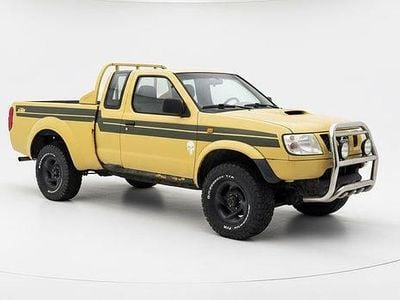 Gebraucht Nissan Navara 103 PS (75 kW) 1999 Gelb Pickup