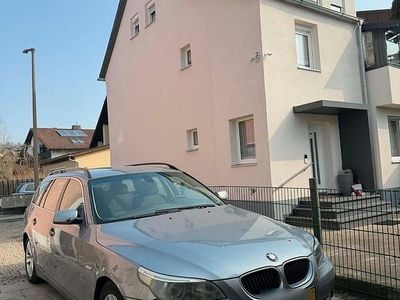 Gebraucht BMW 525 177 PS (130 kW) 2004 Grau Kombi