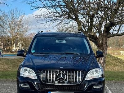 Gebraucht Mercedes ML350 Edition 231 PS (169 kW) 2011 Schwarz SUV