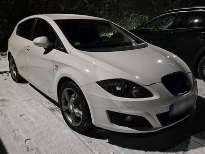 Gebraucht Seat Leon 125 PS (91 kW) 2009 Weiß Kleinwagen