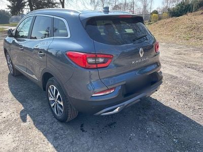 Gebraucht Renault Kadjar Intens 140 PS (102 kW) 2021 Grau SUV