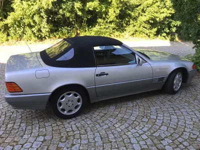 Gebraucht Mercedes SL300 170 PS (125 kW) 2026 Silber Cabrio