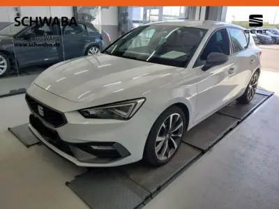 Usata Seat Leon FR 150 CV (110 kW) 2022 Bianco Berlina