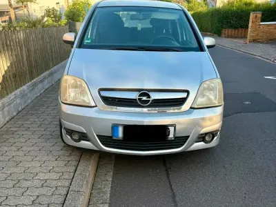 Gebraucht Opel Meriva 101 PS (74 kW) 2007 Silber Van / Kleinbus