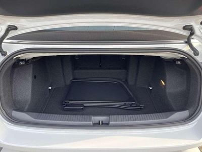 Gebraucht VW T-Roc Cabriolet R-line 150 PS (110 kW) 2023 Cabrio