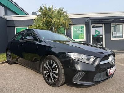 Gebraucht Mercedes A180 Advanced 116 PS (85 kW) 2022 Schwarz Limousine