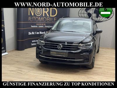 Gebraucht VW Tiguan Life 150 PS (110 kW) 2022 Deep black perleffek (metallic) SUV