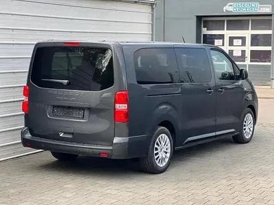 Peugeot Traveller