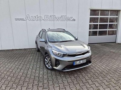Astrograu metallic Gebraucht 2025 Kia Stonic Vision SUV | 22.990 € (Fairer Preis)