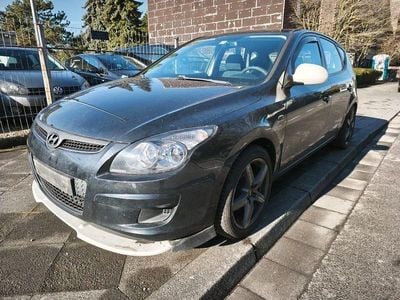 Gebraucht Hyundai i30 Edition+ 109 PS (80 kW) 2003 Schwarz Limousine