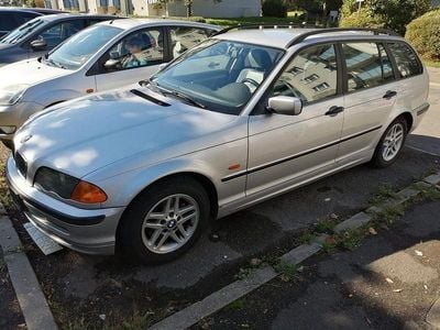 Silber Gebraucht 2000 BMW 318 Kombi | 1.200 € (Superpreis)