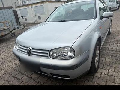 VW Golf IV