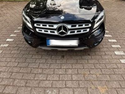 Mercedes GLA200