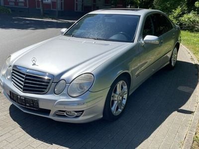 Mercedes E320