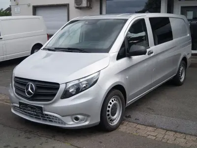 Gebraucht Mercedes Vito 163 PS (119 kW) 2021 Silber Van