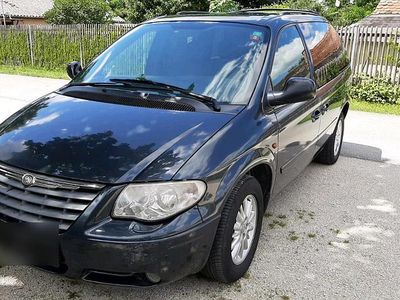 Second-hand Chrysler Voyager 141 CP (103 kW) 2008 Gri Monovolum