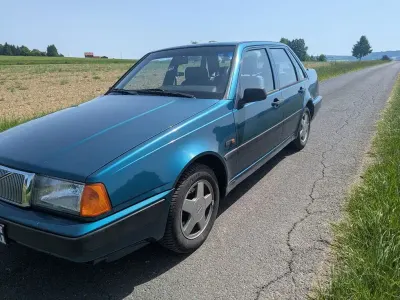 Gebraucht Volvo 460 110 PS (80 kW) 1993 Grün Limousine