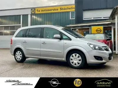Usata Opel Zafira Sport 140 CV (102 kW) 2011 Argento Monovolume