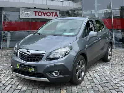 Gebraucht Opel Mokka Innovation 140 PS (102 kW) 2014 Seidengrau/lichtgrau/irongrey SUV