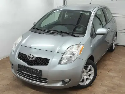 Gebraucht Toyota Yaris 105 PS (77 kW) 2007 Grau Kleinwagen