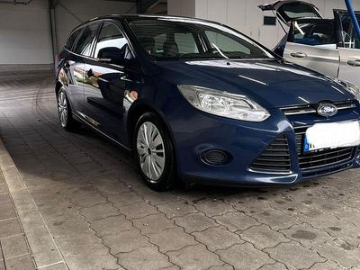 Gebraucht Ford Focus 105 PS (77 kW) 2013 Blau Kombi