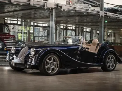 Gebraucht Morgan Plus 8 367 PS (269 kW) 2014 Porsche mitternachtsblau Cabrio