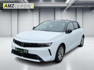 Gebraucht Opel Astra Elegance 131 PS (96 kW) 2023 Jade weiss/arktis weiss Limousine