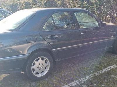 Blau Gebraucht 1998 Mercedes C250 Elegance Limousine | 7.800 € (Fairer Preis)