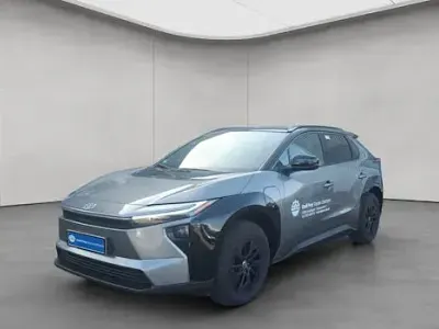 Begagnad Toyota bZ4X Lounge 252 kW (343 HK) 2026 Silver SUV