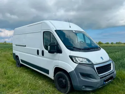 Gebraucht Peugeot Boxer 131 PS (96 kW) 2017 Weiß Van