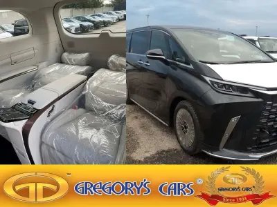 Nouă Lexus LM350h 250 CP (183 kW) 2026 Negru Monovolum