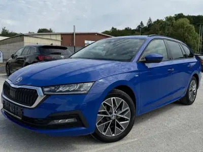 Gebraucht Skoda Octavia Ambition 150 PS (110 kW) 2023 Blau Kombi