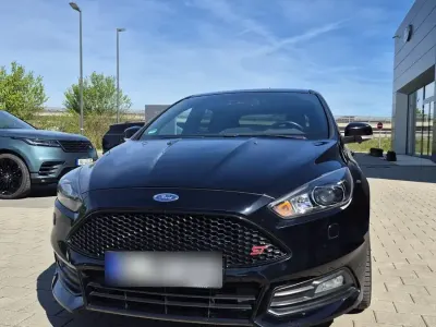 Gebraucht Ford Focus ST 250 PS (183 kW) 2018 Schwarz Limousine