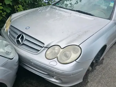 Gebraucht Mercedes CLK500 306 PS (225 kW) 2003 Coupé