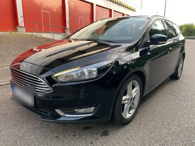 Gebraucht Ford Focus 125 PS (91 kW) 2017 Schwarz Kombi