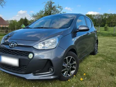 Gebraucht Hyundai i10 YES! 87 PS (63 kW) 2019 Grau Kleinwagen