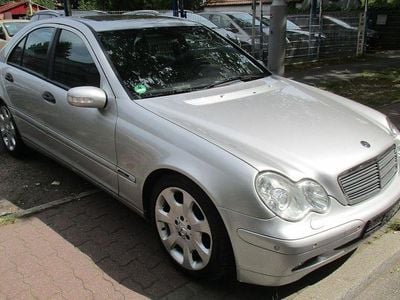 Mercedes C200