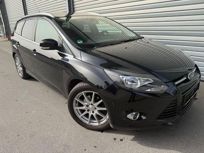 Gebraucht Ford Focus Titanium 101 PS (74 kW) 2014 Schwarz Kombi